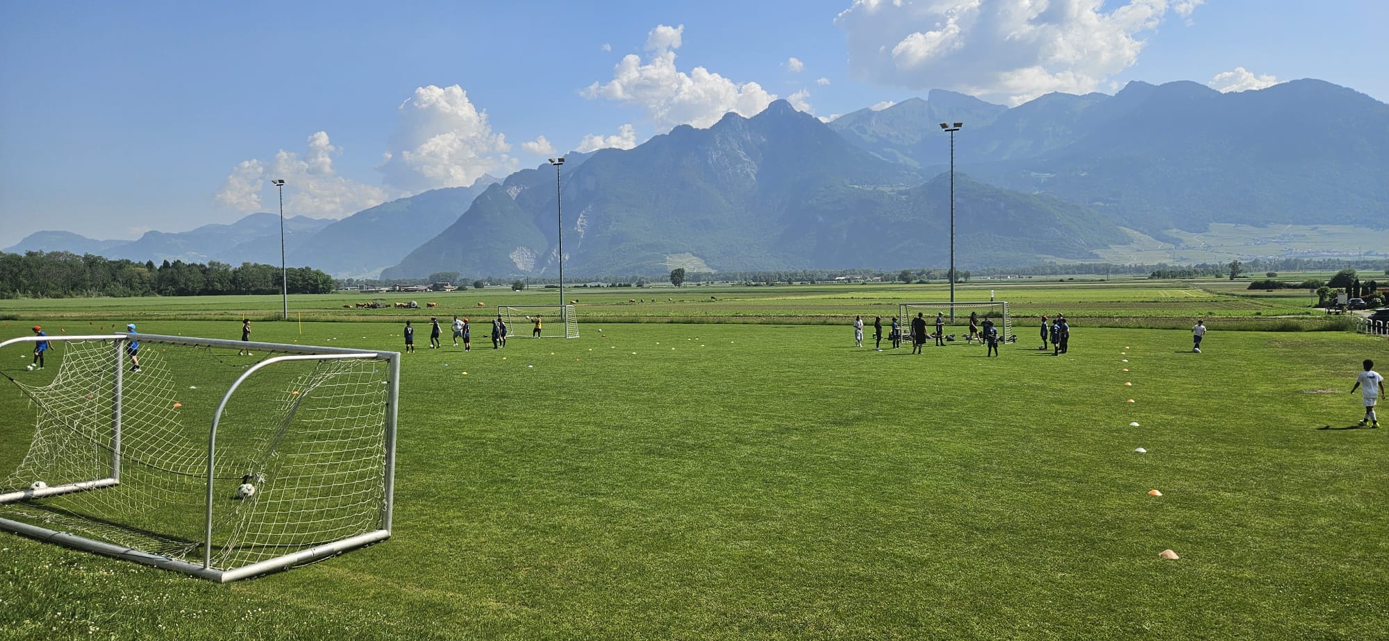 https://radiochablais.ch/images/2026/05/27/football specialisee.jpeg